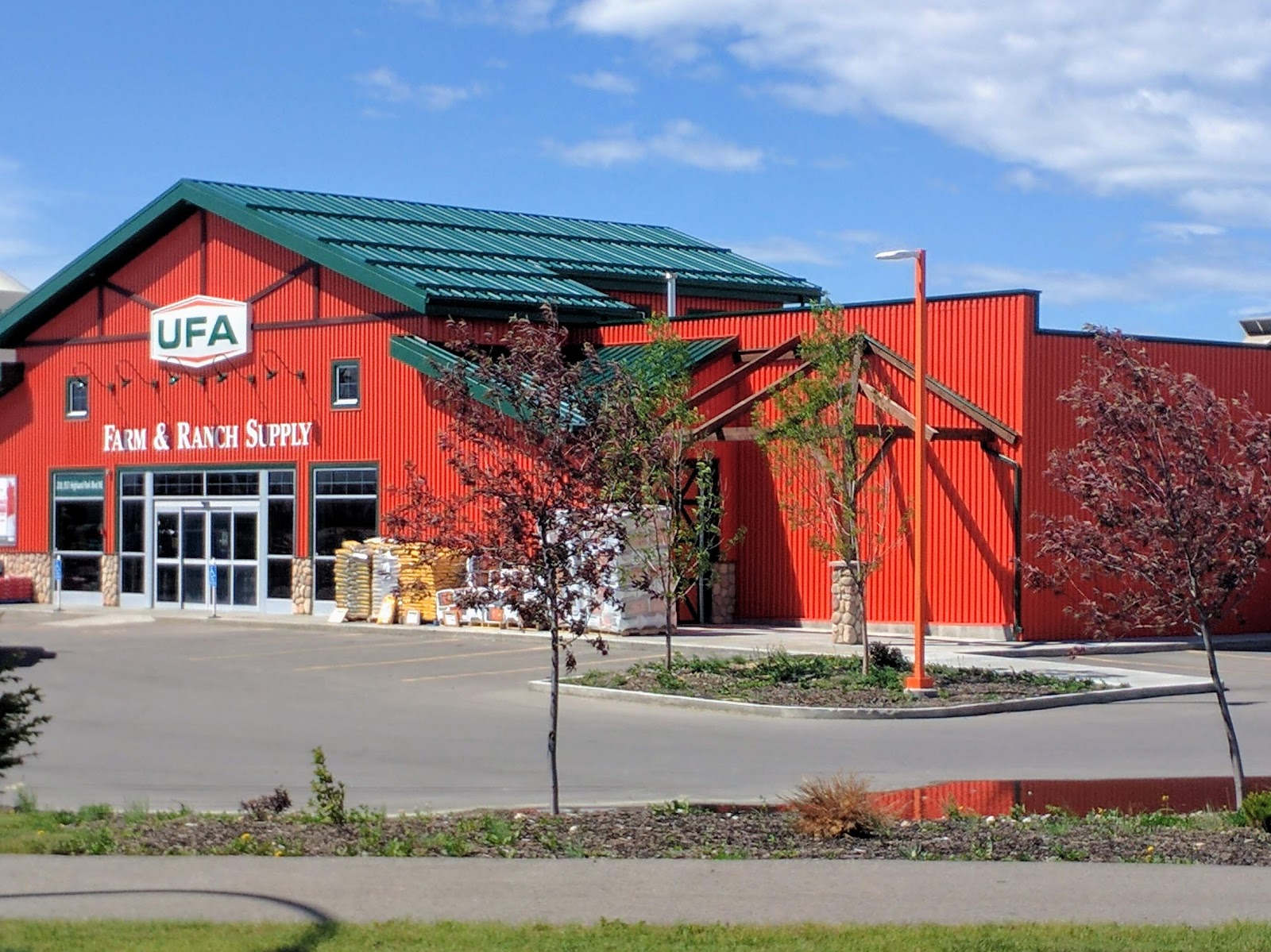 Airdrie UFA Farm & Ranch Supply Store — Farm Equipment in Airdrie ...